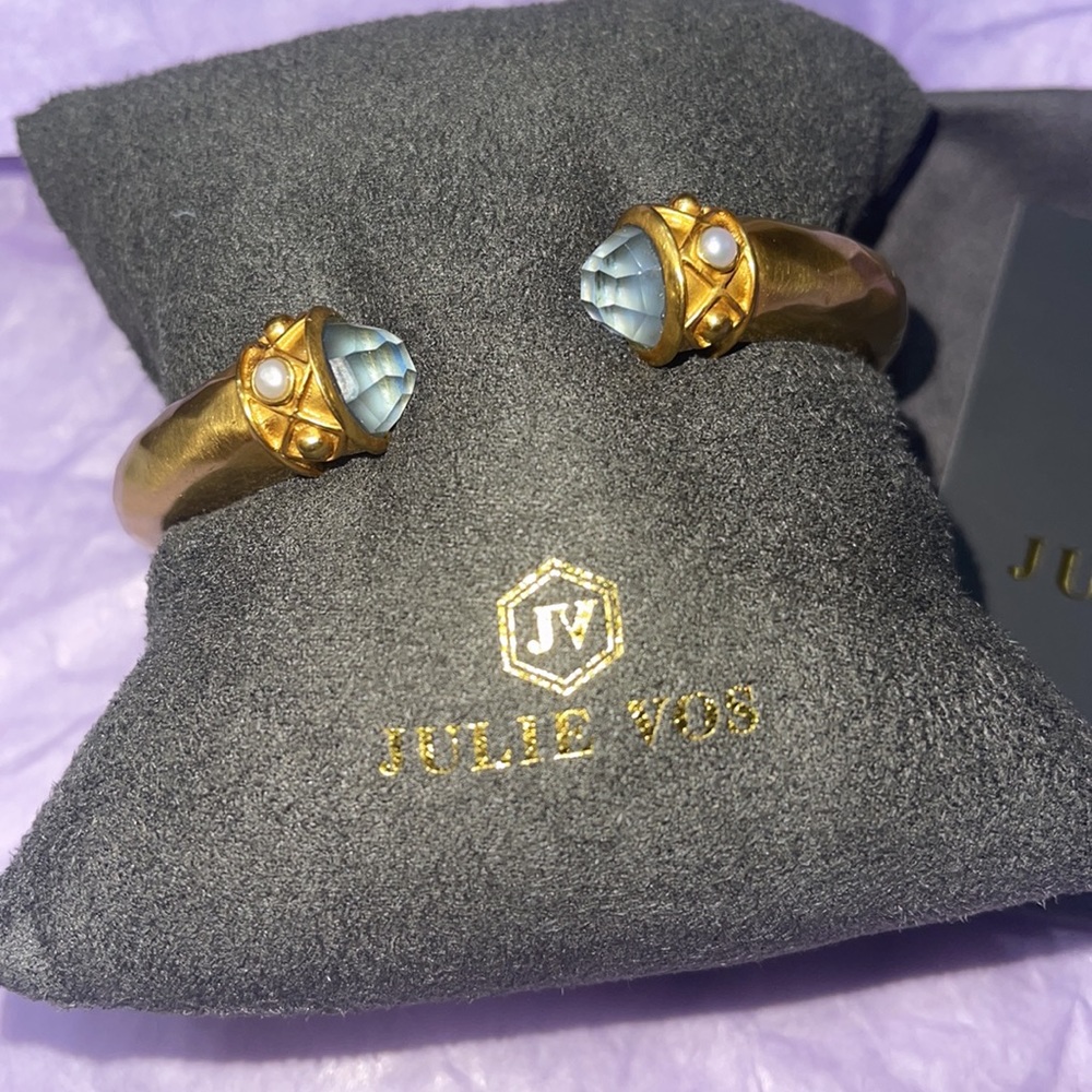 Julie Vos Blue Chalcedony crystals end caps Hinge Bracelet in 24Kt gold - Picture 6 of 6